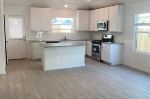 9052 Rancher Trl, Seguin, TX 78155 - Photo 6