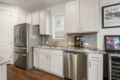 8204 Prairie Rye Drive, Lago Vista, TX 78645 - Photo 12