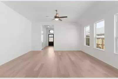 25632 Wheat Seed Lane, Elgin, TX 78621 - Photo 4