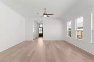 25632 Wheat Seed Ln, Elgin, TX 78621 - Photo 4