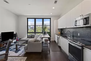 800 Embassy Dr, Austin, TX 78702 - Photo 4