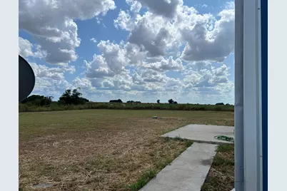 2000 County Road 453, Coupland, TX 78615 - Photo 14