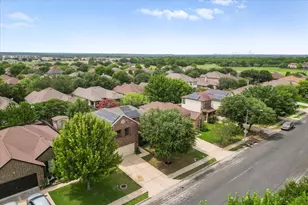 8704 Panadero Dr, Austin, TX 78747 - Photo 4