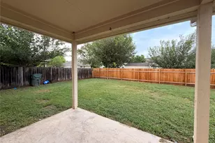 331 Primrose Blvd, Kyle, TX 78640 - Photo 8