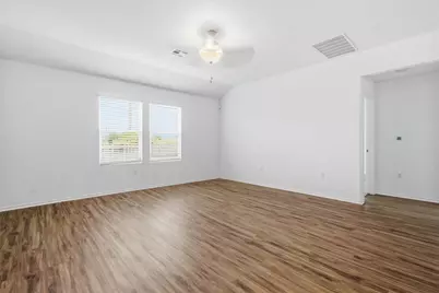 10525 Steinbeck Drive, Austin, TX 78747 - Photo 8