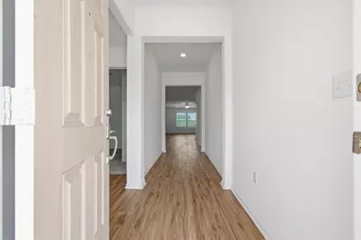 10525 Steinbeck Drive, Austin, TX 78747 - Photo 2