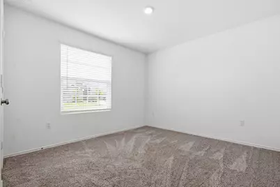 10525 Steinbeck Drive, Austin, TX 78747 - Photo 14