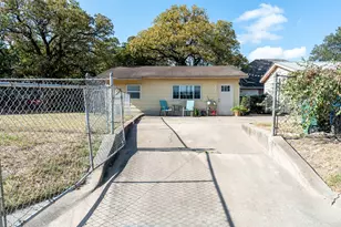 701 Vargas Rd, Austin, TX 78741 - Photo 2