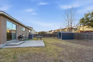 851 New Bridge Dr, Kyle, TX 78640 - Photo 14