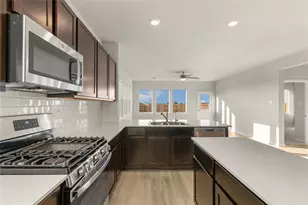 25628 Wheat Seed Ln, Elgin, TX 78621 - Photo 2