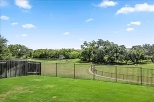 200 Draco St, Georgetown, TX 78628 - Photo 10