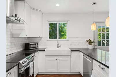 5607 Berkman Drive, Austin, TX 78723 - Photo 10