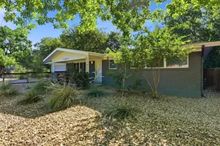 5607 Berkman Dr, Austin, TX 78723 - Photo 2