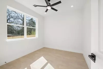 113 Eaglenest Court, Smithville, TX 78957 - Photo 6