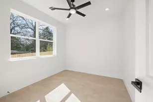 113 Eaglenest Ct, Smithville, TX 78957 - Photo 6