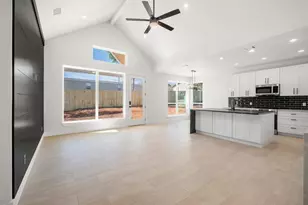 113 Eaglenest Ct, Smithville, TX 78957 - Photo 10