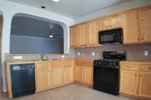 2208 Hayfield Square, Pflugerville, TX 78660 - Photo 12