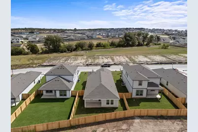 141 Hatari Trail, Jarrell, TX 76537 - Photo 28