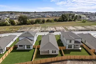 141 Hatari Trl, Jarrell, TX 76537 - Photo 28