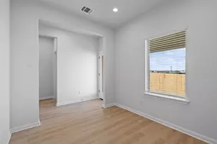 141 Hatari Trl, Jarrell, TX 76537 - Photo 10