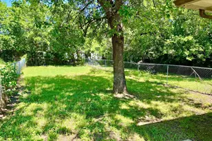 6506 Santos St, Austin, TX 78741 - Photo 12