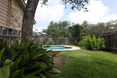 10901 Country Knoll Knolls, Austin, TX 78750 - Photo 24