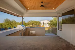 171 Hart Ln, Dripping Springs, TX 78620 - Photo 10