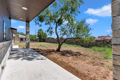 515 Sun Ray, Horseshoe Bay, TX 78657 - Photo 36