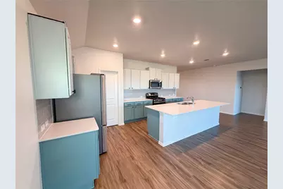 300 Arnage Drive, Hutto, TX 78634 - Photo 2