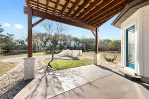 207 Wesley Ridge Dr, Spicewood, TX 78669 - Photo 34