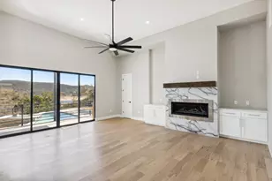 17709 Hunters Hollow, Jonestown, TX 78645 - Photo 6