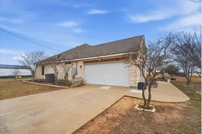106 Luna Vista Cove, Del Valle, TX 78617 - Photo 4