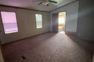 81 Roots Rd, Martindale, TX 78655 - Photo 10