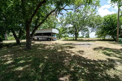 531 Sierra Drive, Rockdale, TX 76567 - Photo 22