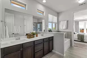 7000 Cardinal Bloom Loop, Austin, TX 78744 - Photo 14