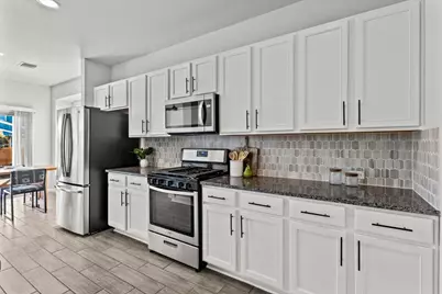 7000 Cardinal Bloom Loop, Austin, TX 78744 - Photo 4