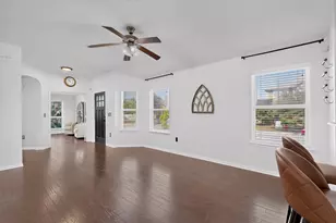 671 Tumlinson Fort Way, Round Rock, TX 78664 - Photo 6