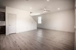 2100 Tucker Ln, Austin, TX 78754 - Photo 8