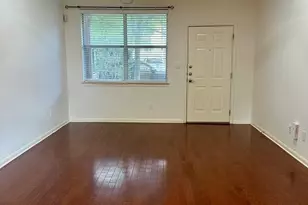 512 Eberhart Ln, Austin, TX 78745 - Photo 2