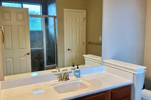 512 Eberhart Ln, Austin, TX 78745 - Photo 14