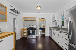 2702 E 22nd St, Austin, TX 78722 - Photo 12