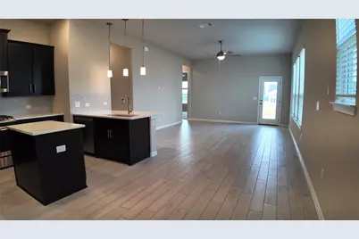 4806 Warm Wassail Drive, Austin, TX 78747 - Photo 4