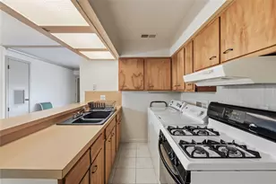 4611 S 2nd St, Austin, TX 78745 - Photo 10