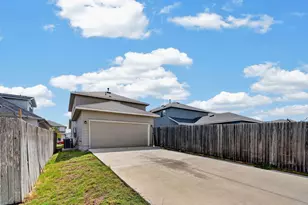 217 Bent Creek Dr, Hutto, TX 78634 - Photo 28
