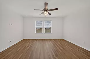 217 Bent Creek Dr, Hutto, TX 78634 - Photo 14