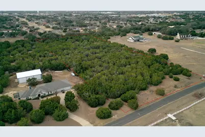 310 Sundance Trail, Liberty Hill, TX 78642 - Photo 4