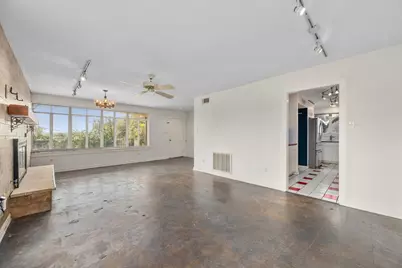 2100 Highgrove Terrace, Austin, TX 78703 - Photo 8