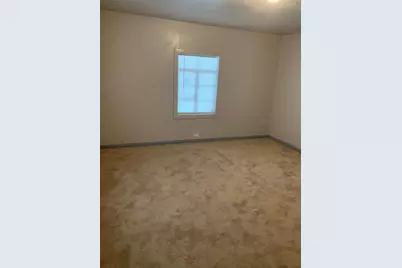 804 W 2nd Street, Taylor, TX 76574 - Photo 4