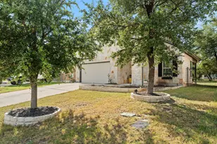 105 Lewisville Ln, Leander, TX 78641 - Photo 4