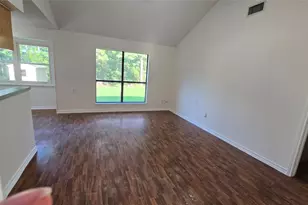 365 Pine Tree Loop, Bastrop, TX 78602 - Photo 4